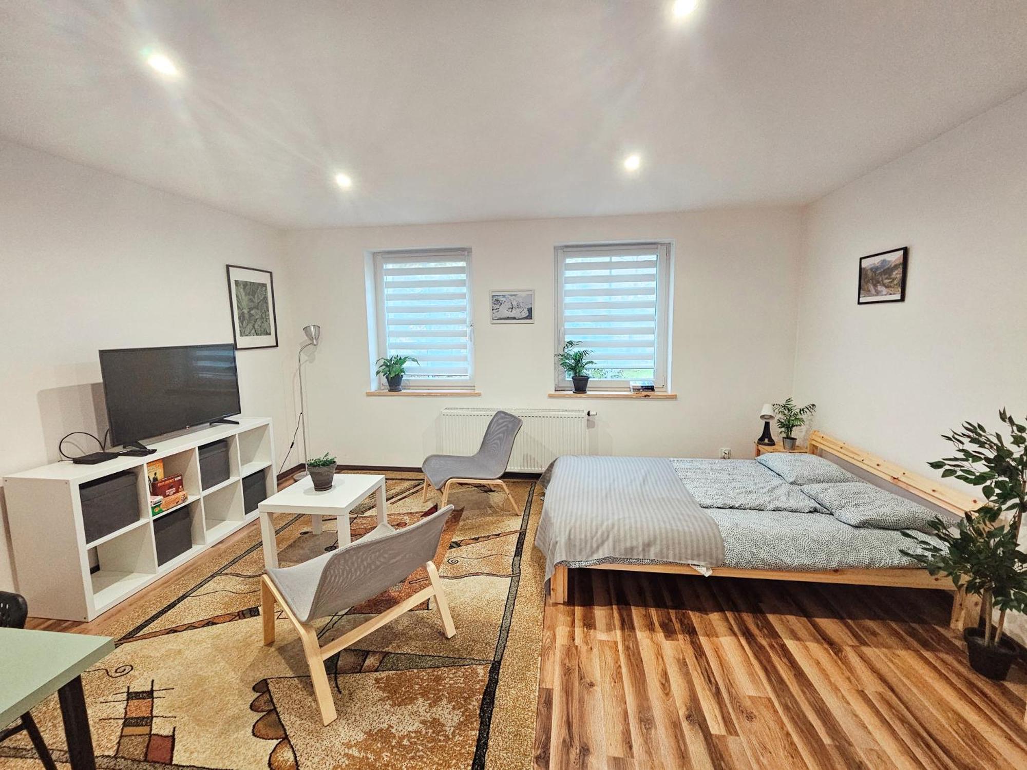 Apartment 5 Minut Od Parku Zamkowego